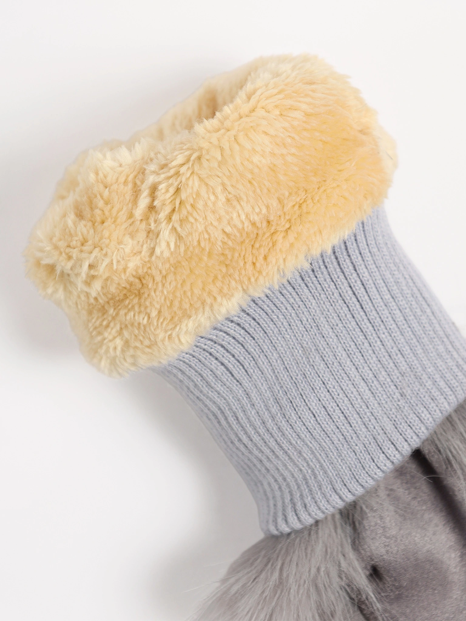 Варежки комбинированные из искусственного меха с вязаной резинкой в ассортименте